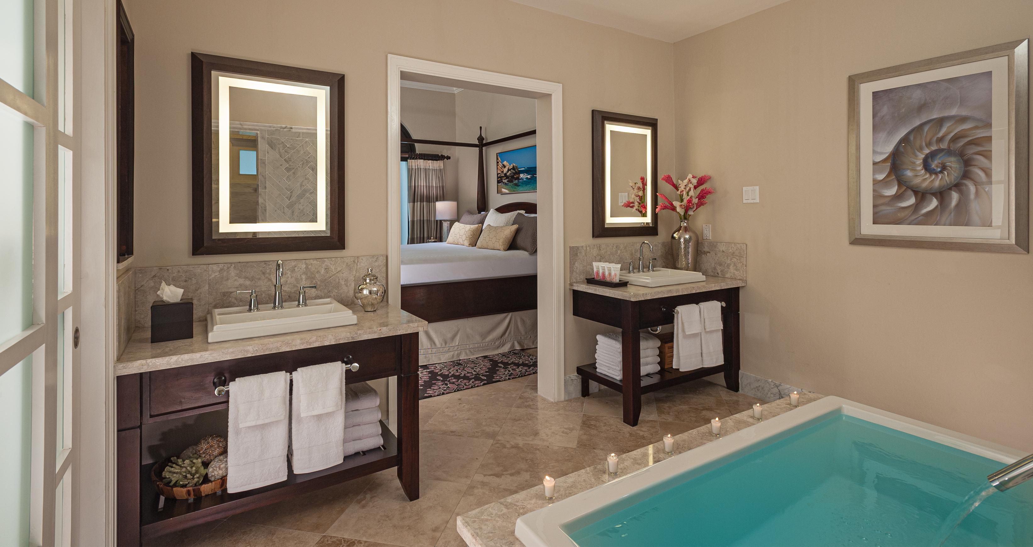 Sandals Ochi Beach Resort All Inclusive (Adults Only) โอโชรีโอส ภายนอก รูปภาพ