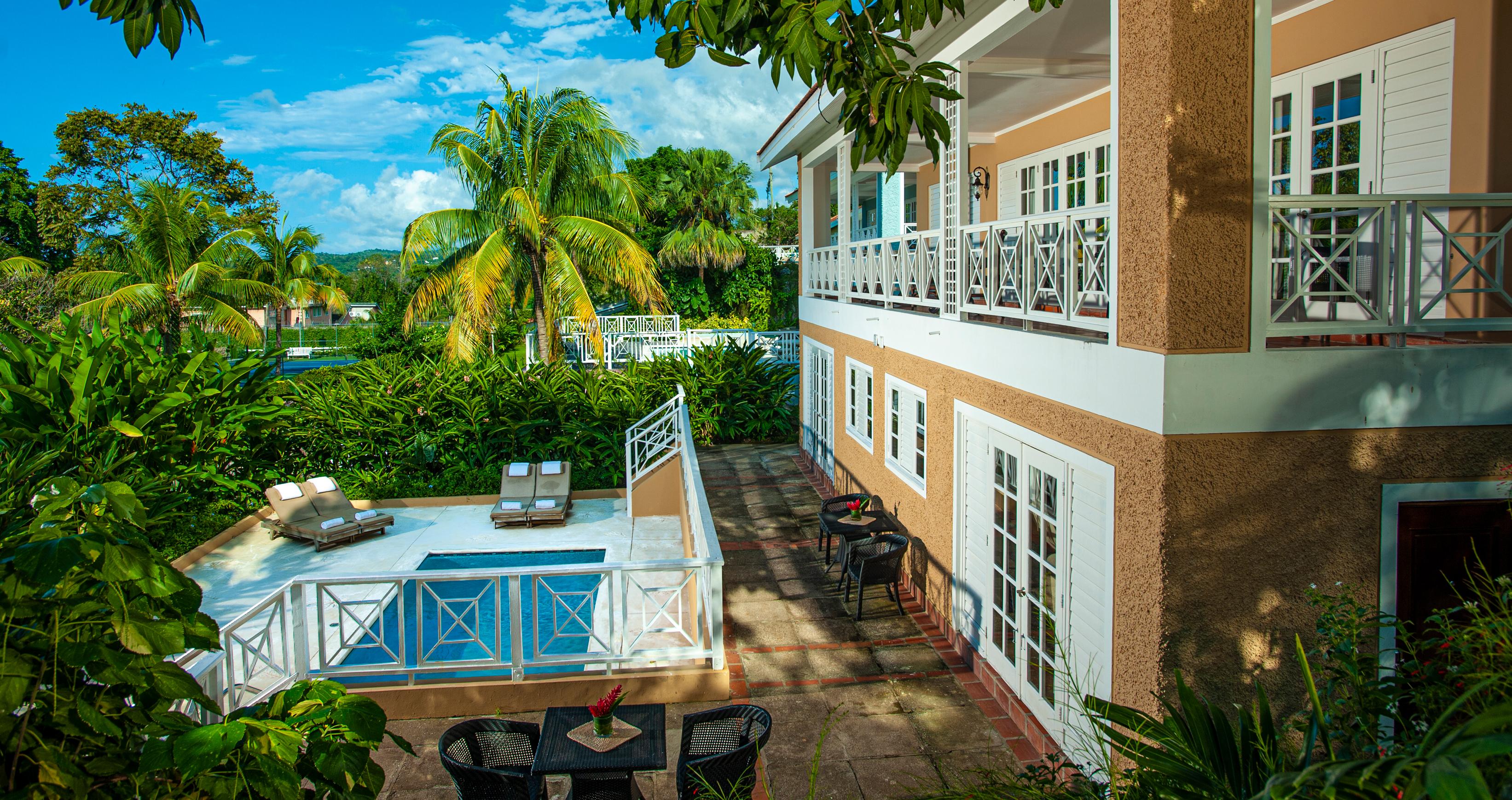 Sandals Ochi Beach Resort All Inclusive (Adults Only) โอโชรีโอส ภายนอก รูปภาพ