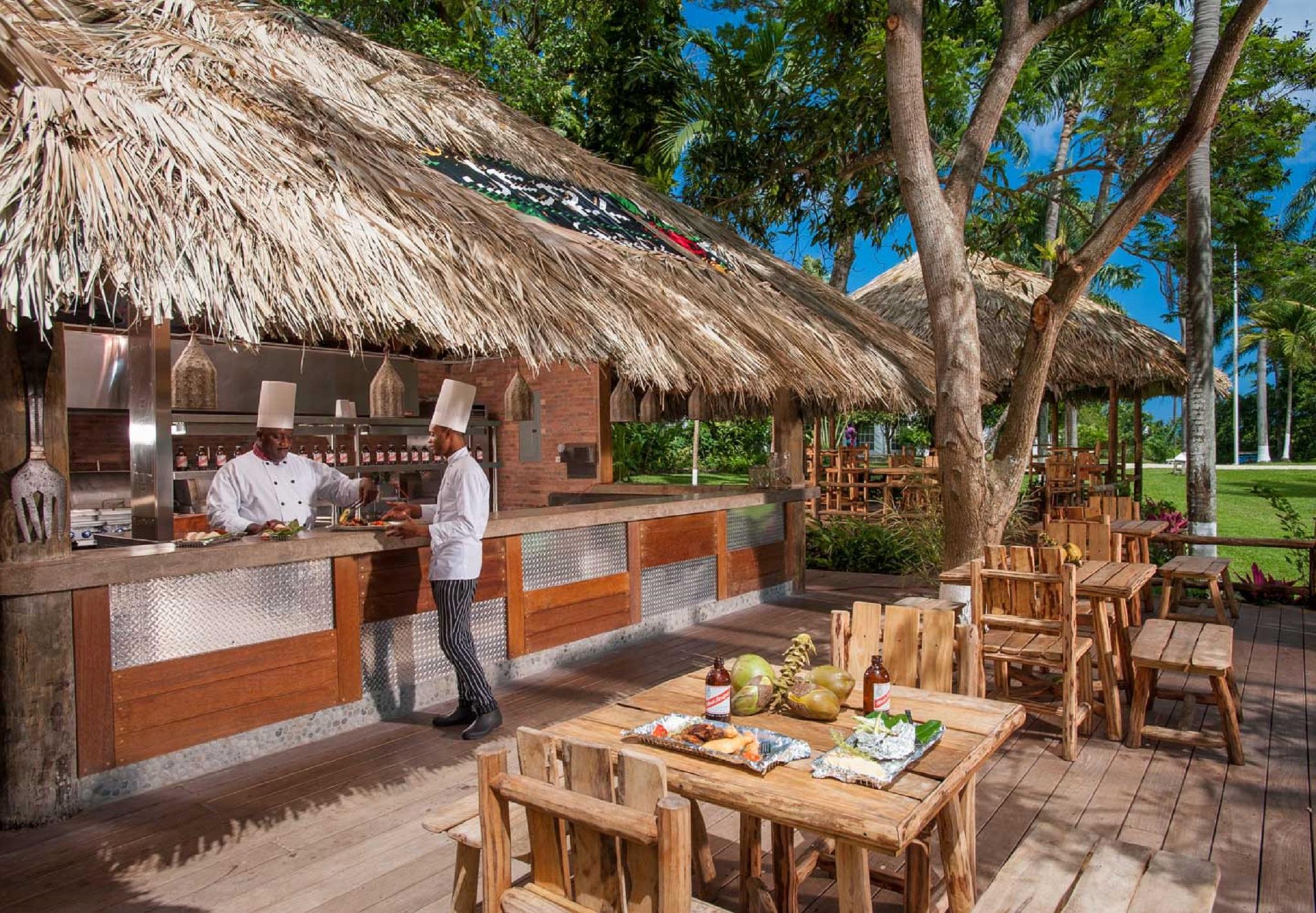 Sandals Ochi Beach Resort All Inclusive (Adults Only) โอโชรีโอส ภายนอก รูปภาพ